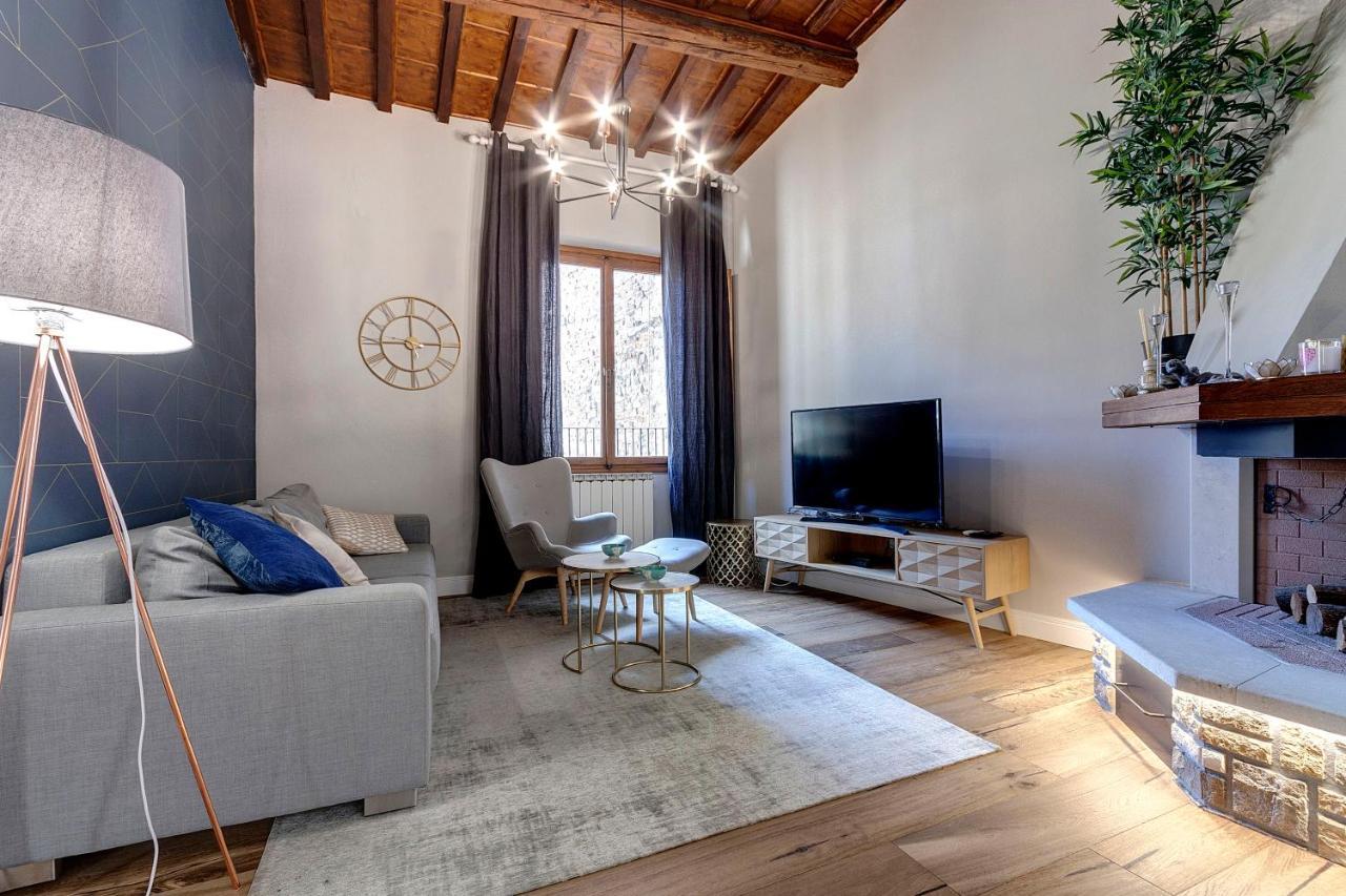 Faenza Apartment By Mamo Firenze Bagian luar foto